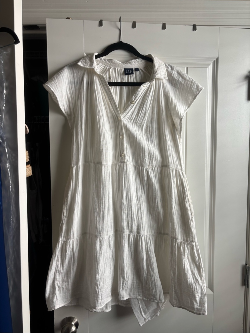 GAP Ivory Textured Tiered Mini Dress